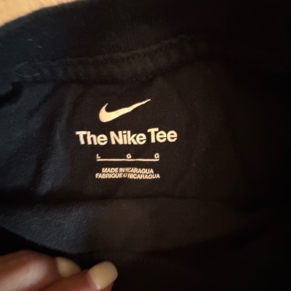 Nike Black Tee with Logo - Picture 3 of 3